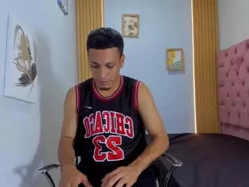 Dave_skinnycum420 from Chaturbate