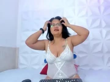 Dayanna_moon from Chaturbate