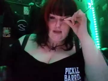 deaddolloxo from Chaturbate