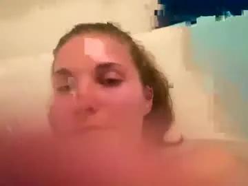 Deepthroatqueen33 from Chaturbate