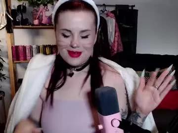 dellacrush_ from Chaturbate