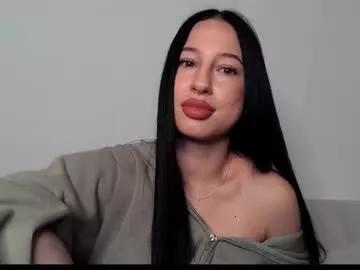 Delly_love from Chaturbate