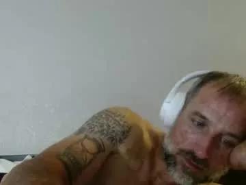 dennishungwell from Chaturbate
