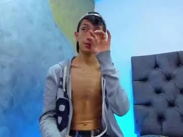 dereckcooperr from Chaturbate