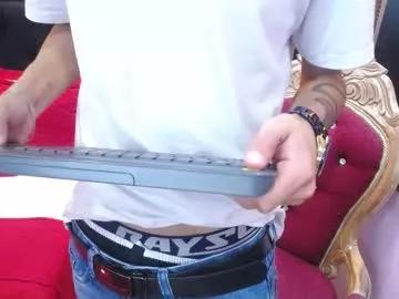 dereckk_18 from Chaturbate