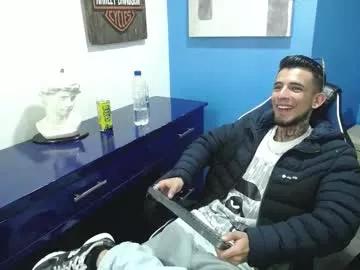 dereckk_18 from Chaturbate