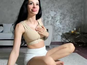 desert2blosom from Chaturbate