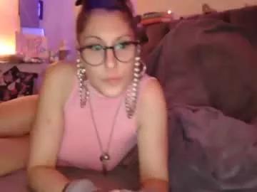Devilshoneybunny from Chaturbate