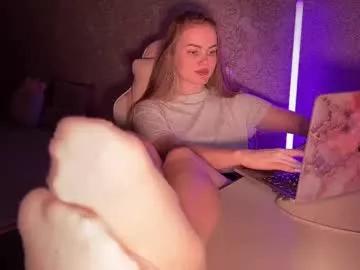 divine_hannah from Chaturbate