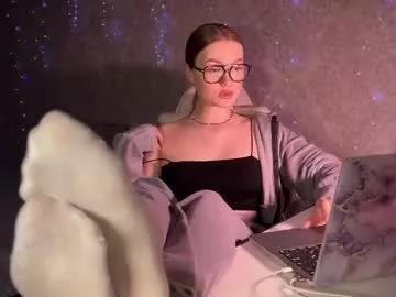 divine_hannah from Chaturbate
