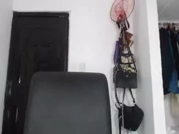 doll_dollys_ from Chaturbate
