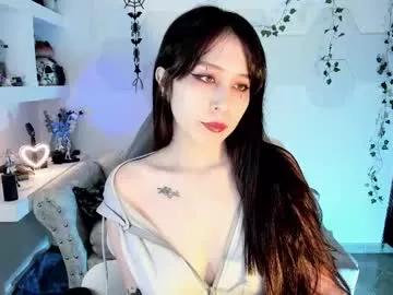 effy_devalk from Chaturbate