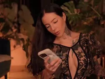 effylowell_ from Chaturbate