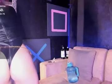 elettra_roux from Chaturbate