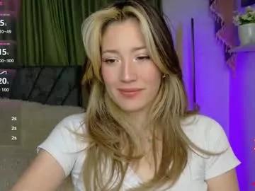 eliiih_ from Chaturbate