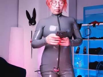 ella_kross from Chaturbate