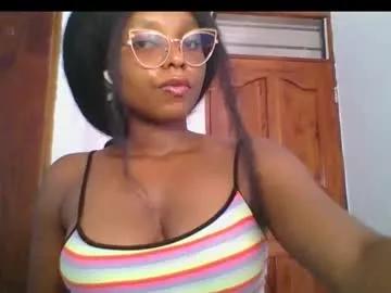 ella_laurel from Chaturbate