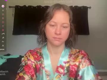 ellaehh from Chaturbate