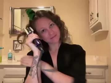 ellaehh from Chaturbate