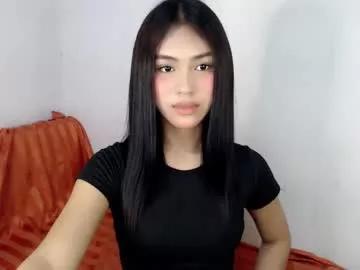 ellaliciousss from Chaturbate