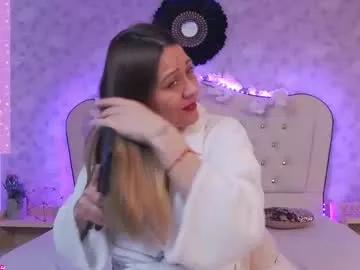 ellamilf from Chaturbate