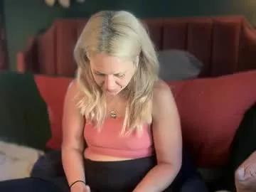 elle_love55 from Chaturbate