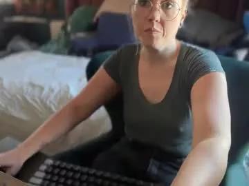 elle_love55 from Chaturbate