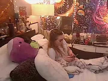 elleekaypetite from Chaturbate
