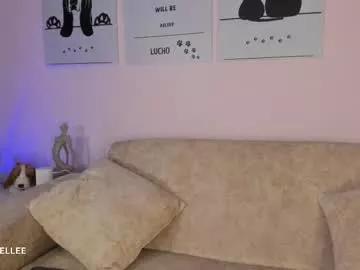 ellegisellee from Chaturbate