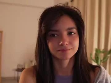 ellelure_ from Chaturbate