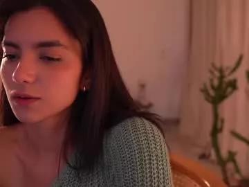 ellelure_ from Chaturbate