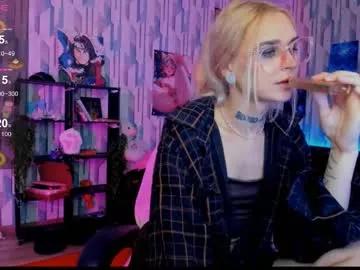 elli_26 from Chaturbate