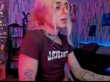 elli_26 from Chaturbate