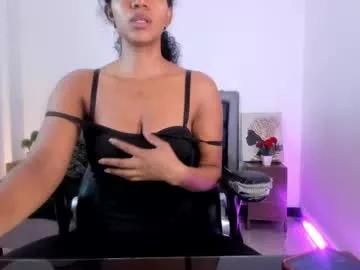 ellie_alves from Chaturbate