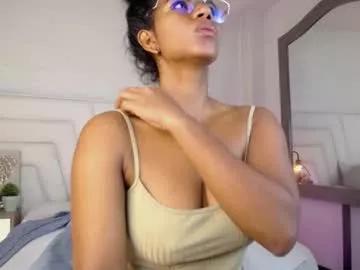 ellie_alves_ from Chaturbate