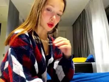 ellie_leen from Chaturbate