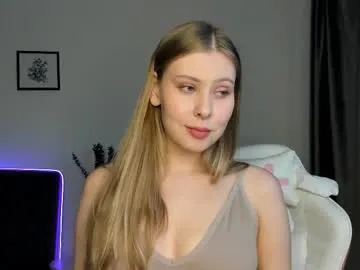 elliedi on Chaturbate 