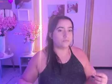 elliee_taylorr from Chaturbate