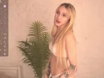 elliefrost from Chaturbate