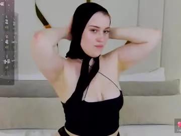 ellielarson from Chaturbate