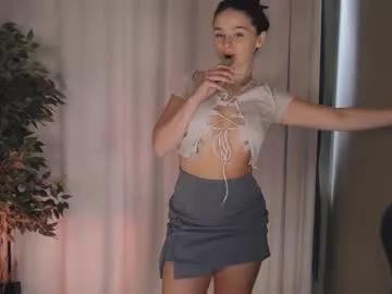elliephant_ from Chaturbate