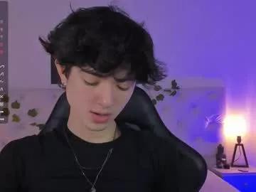 elliot_younng from Chaturbate