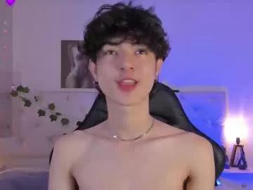 elliot_younng from Chaturbate