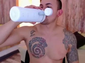 elliott_veelez from Chaturbate