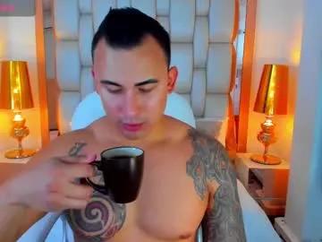 elliott_veelez from Chaturbate