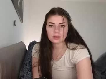 ellynora from Chaturbate