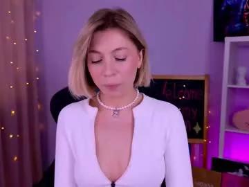 ellysunlover from Chaturbate