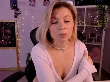ellysunlover from Chaturbate