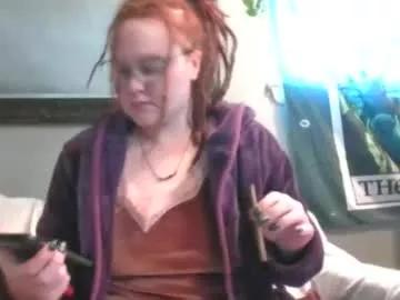emberkingsleigh from Chaturbate