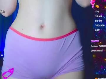 emelycrystal from Chaturbate